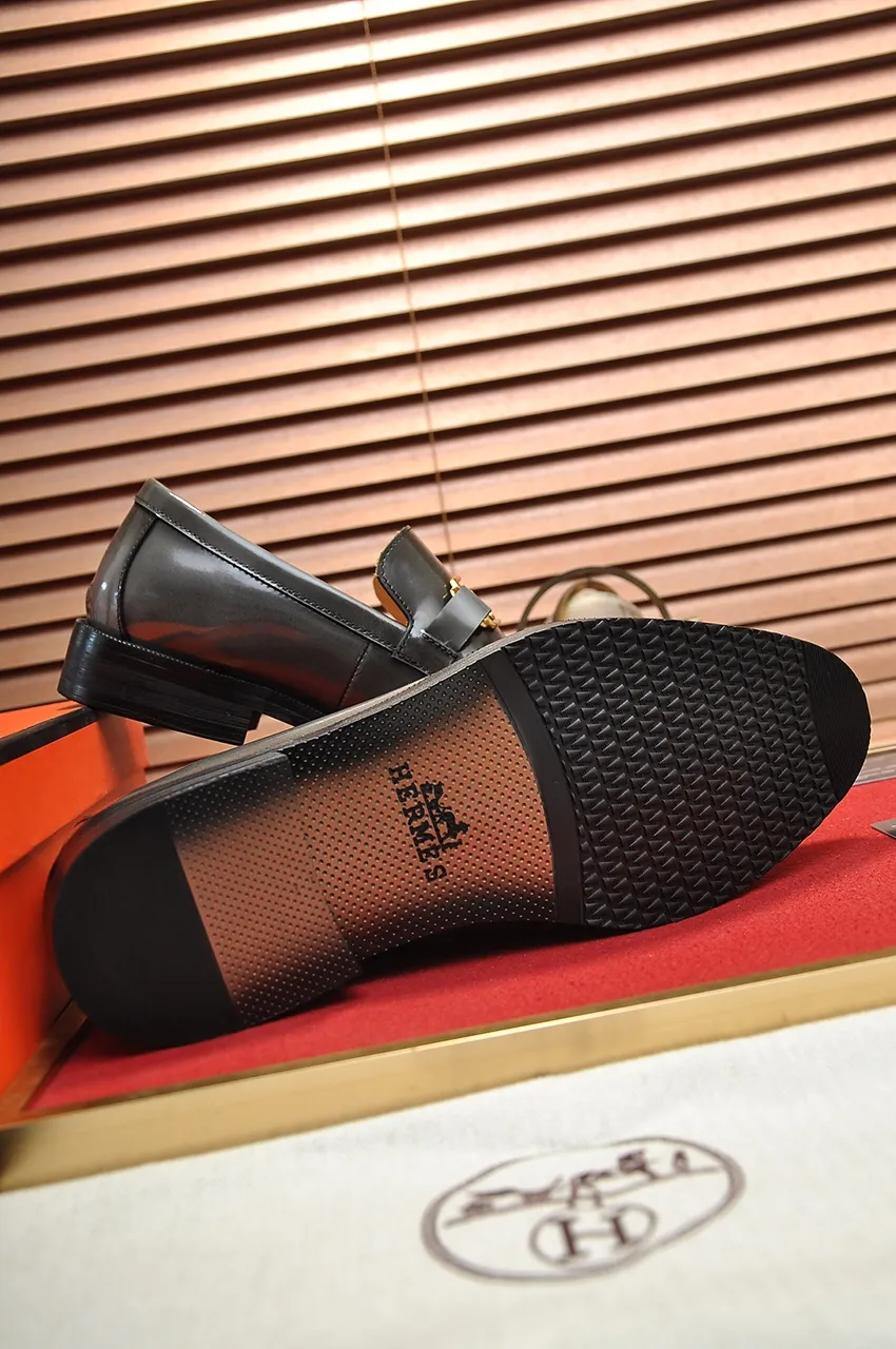 Men's shoes 💰500💶[HERMES] (cowhide lining)🍀Italian top luxury🍀He does not pursue novel styles and gorgeous colors, but attracts the favor of successful men with his flawless, elegant and classic style! This very, very comfortable, simple and stable style makes it easy to match any style! The pattern is absolutely 1:1 refined from the original case, and we strive for excellence in materials, imported cowhide + cowhide lining💪💪💪extraordinary texture👍! .Black brown code number: 38 to 45 (45 customized)